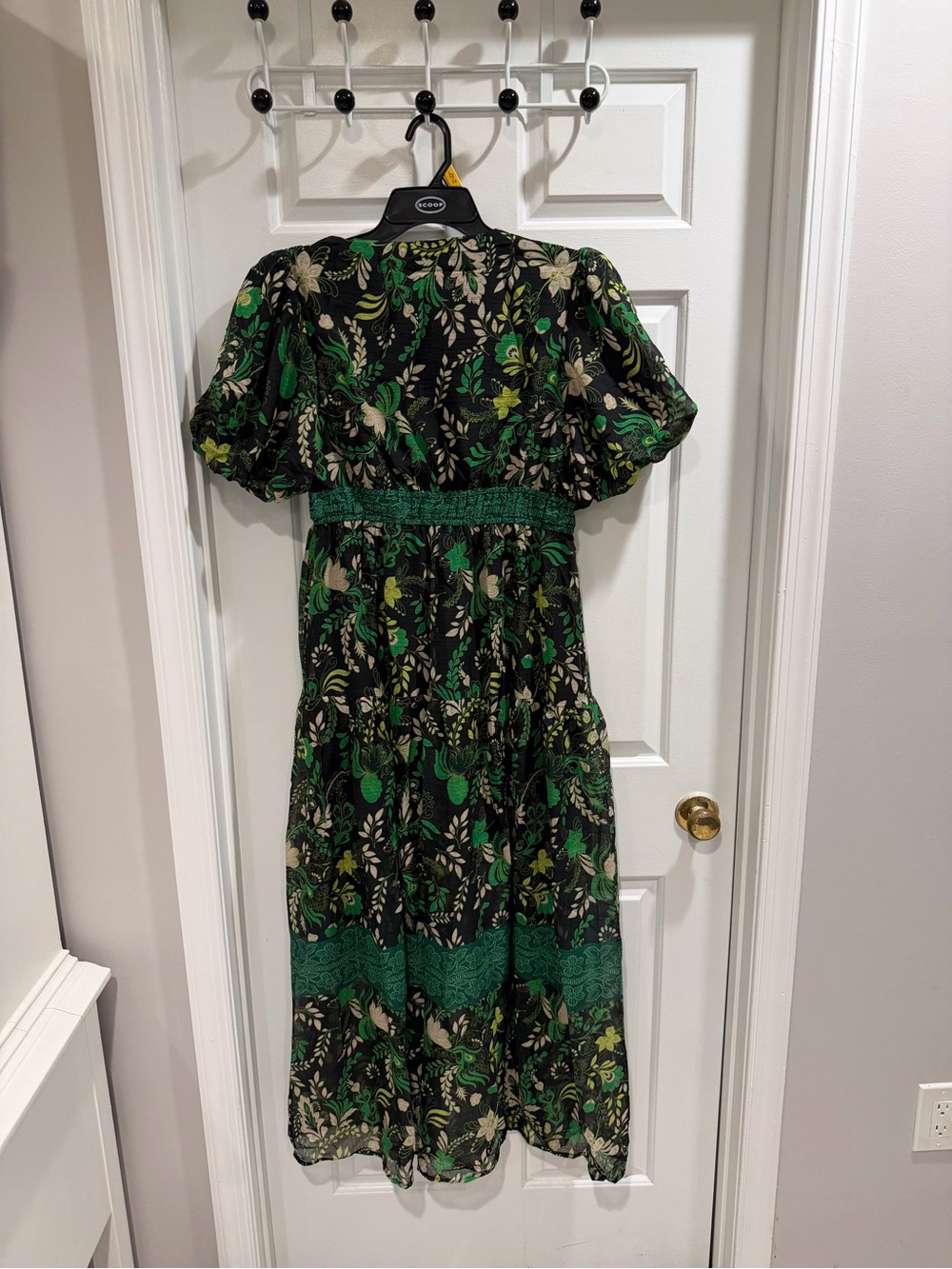 NWT Entro Boutique Boho Green Floral V-Neck Midi Dress Puff Sleeves Sz L - Picture 3 of 3